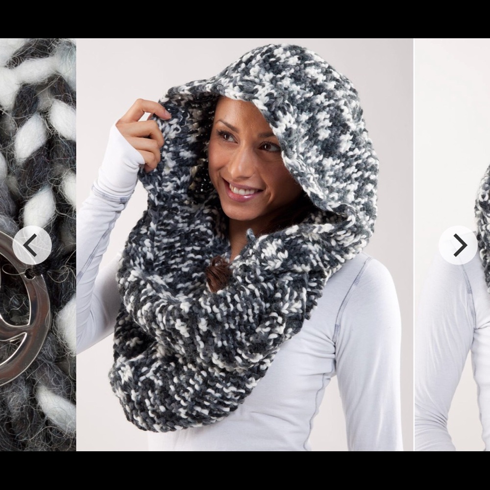Lululemon Hickey Hider knit infinity scarf